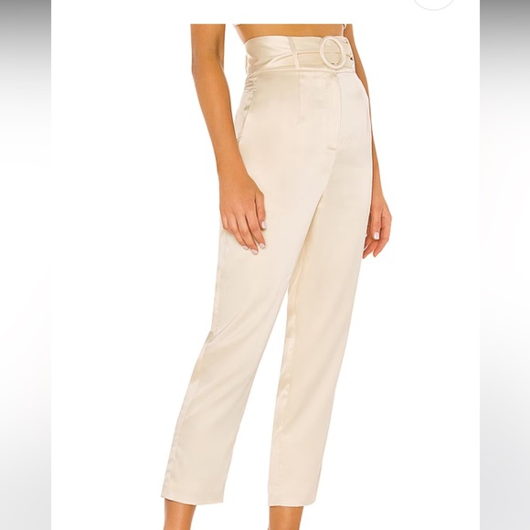 Guadalupe Pant in Vanilla
Camila Coelho
Color: Vanilla
Size: XXS - Picture 3 of 4